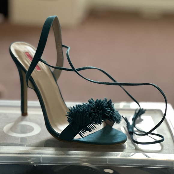 Daisy Street Blue Heels - Picture 3 of 7